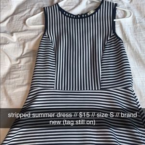 Sleeveless stripped dress